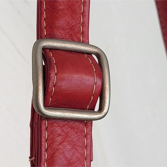 Le Donna Full Flap Over Red Leather Cross Over/ Shoulder Bag - Picture 8 of 16